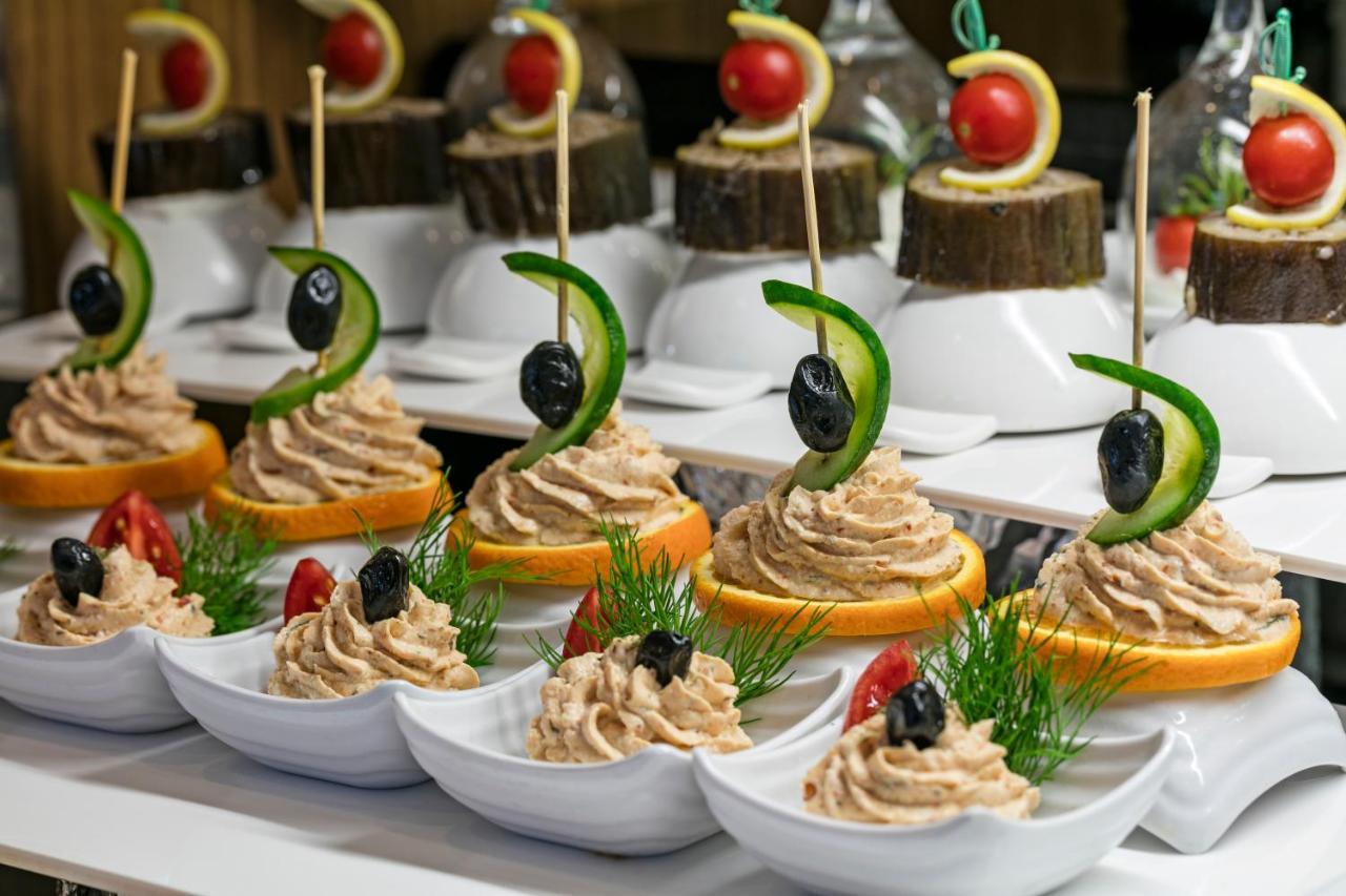 Oezkaymak Select Resort Alanya Bagian luar foto